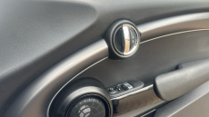 MINI Hatchback 1.5 Cooper Exclusive 3dr Auto Petrol Hatchback